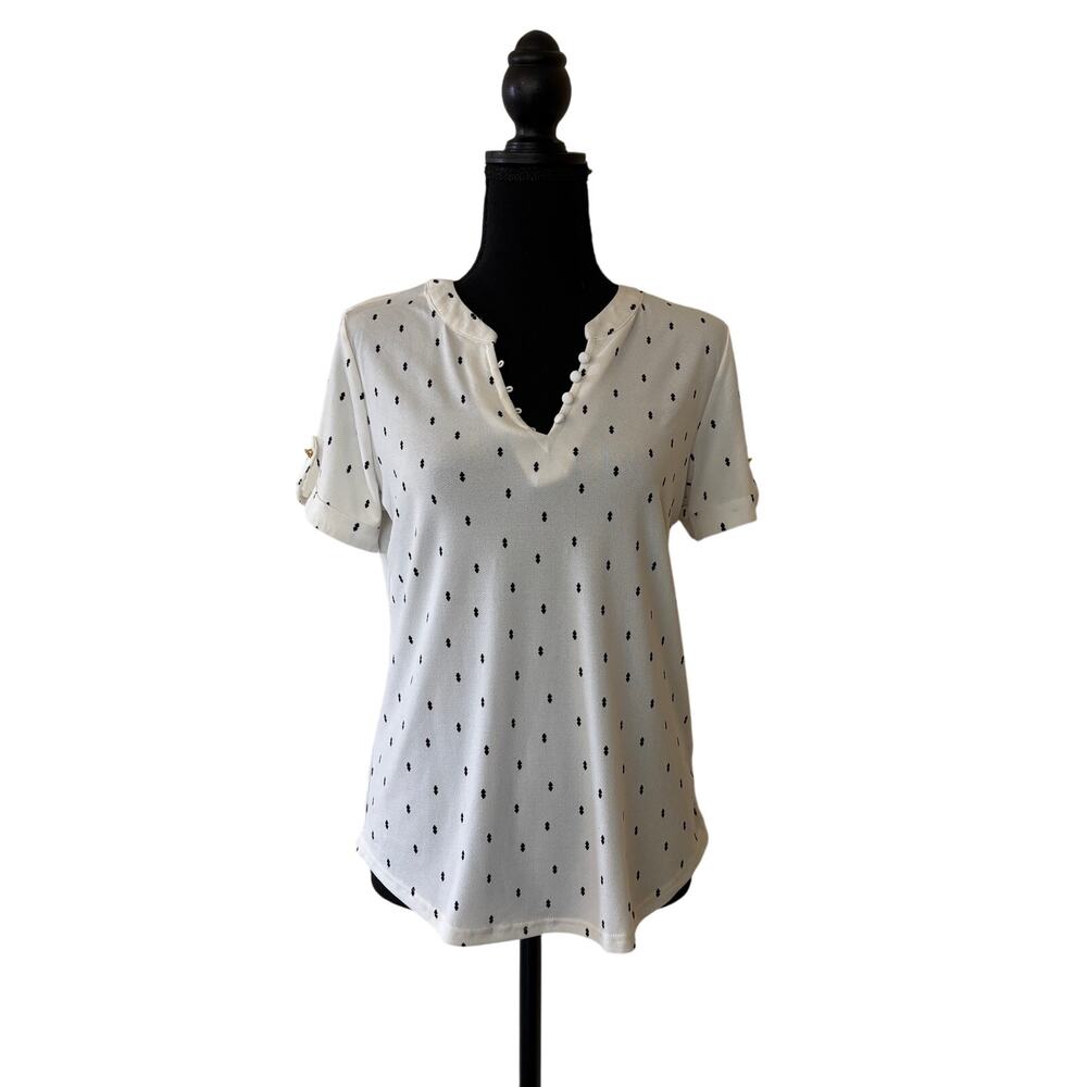 50th Street Petite White Blouse with Black Dots & Button Detail – Size Petite M